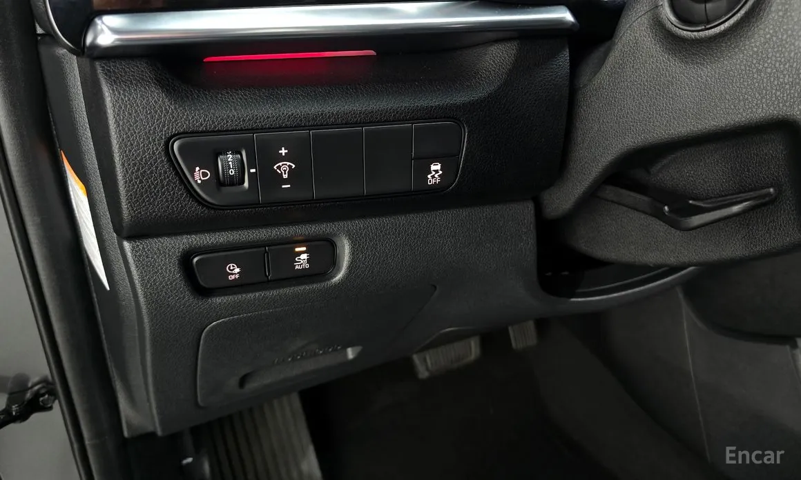 Фото 14 - Kia Niro