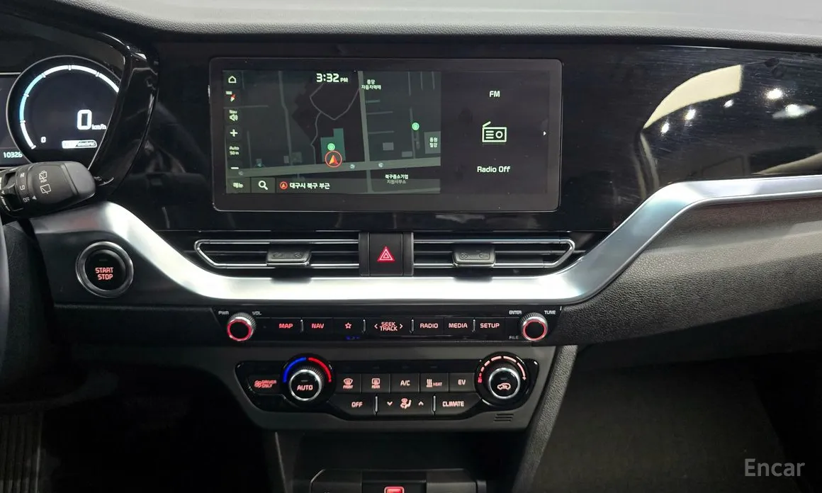 Фото 16 - Kia Niro