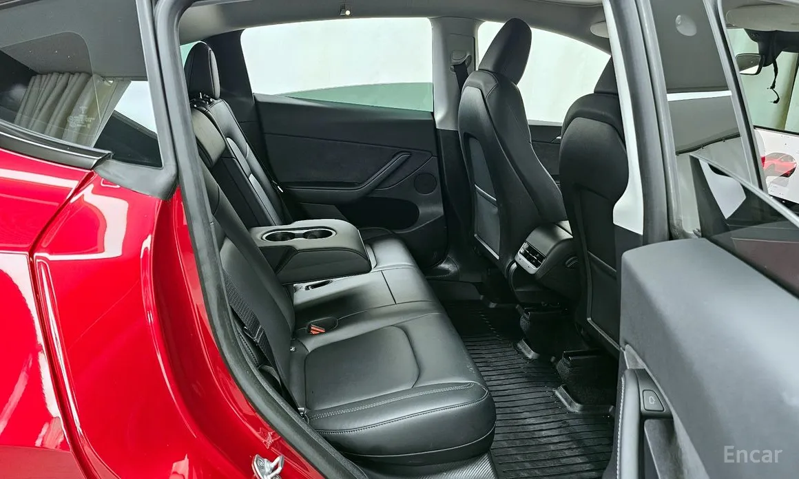 Фото 12 - Tesla Model Y