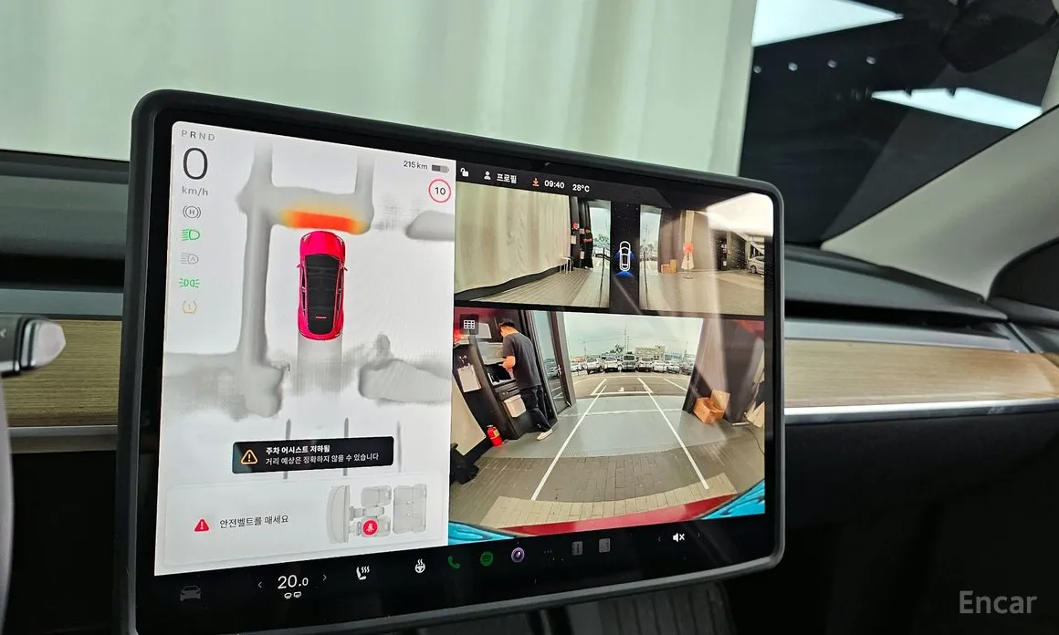 Фото 15 - Tesla Model Y