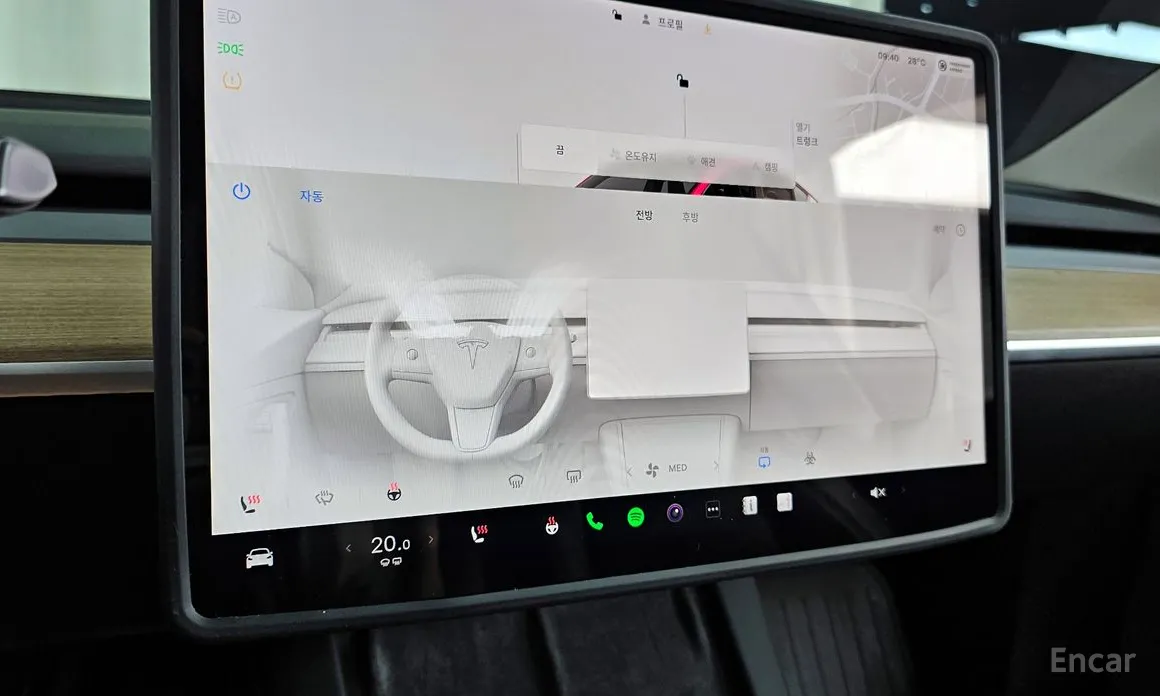 Фото 16 - Tesla Model Y