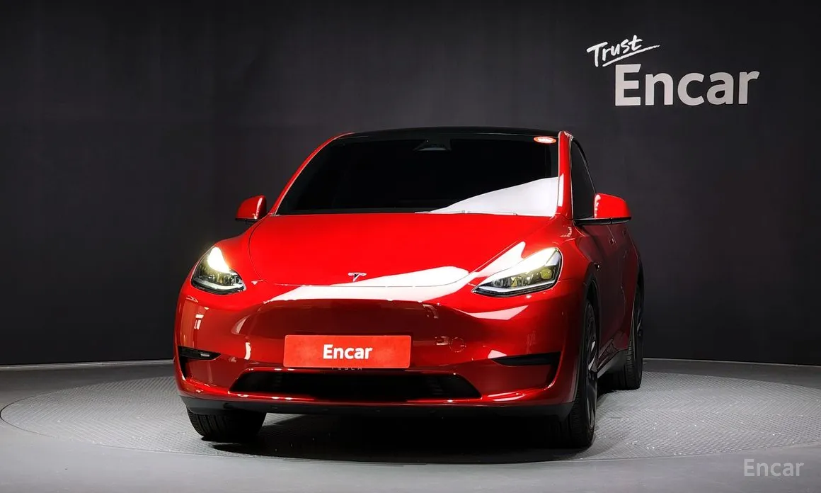 Фото 3 - Tesla Model Y