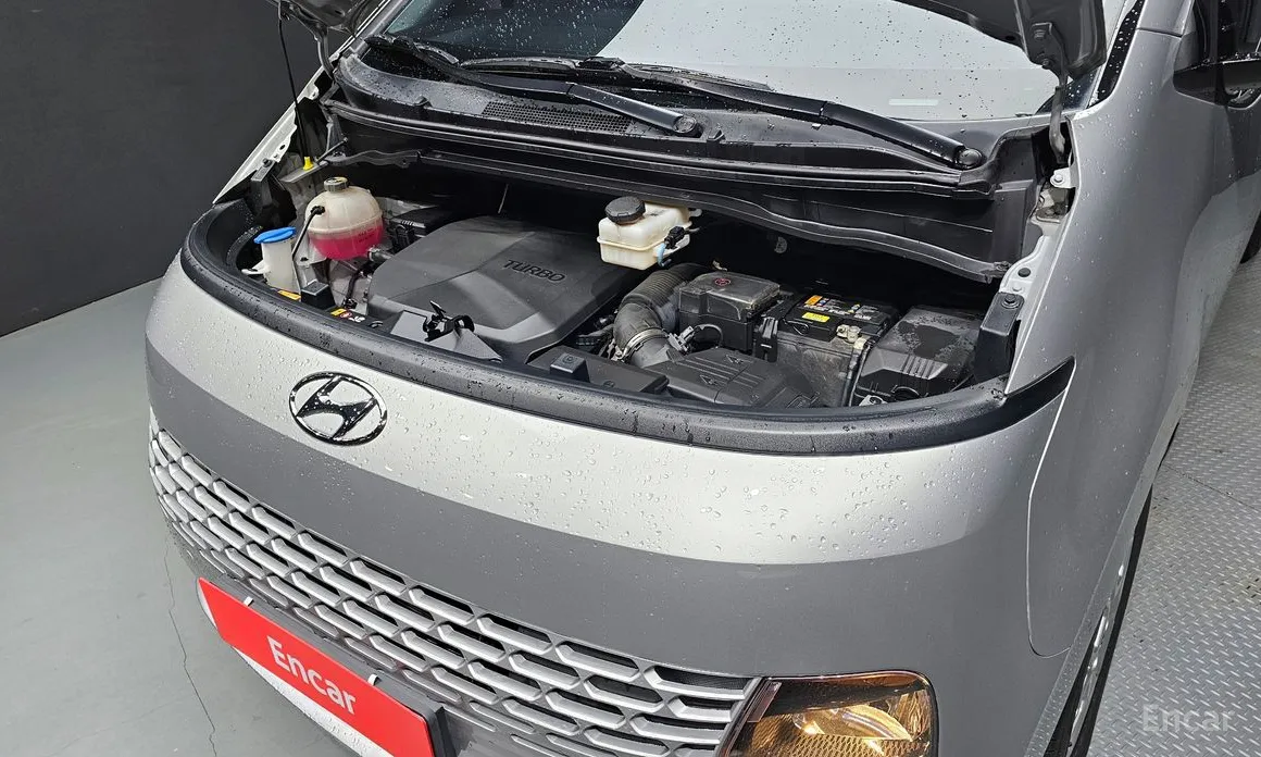 Фото 6 - Hyundai Staria