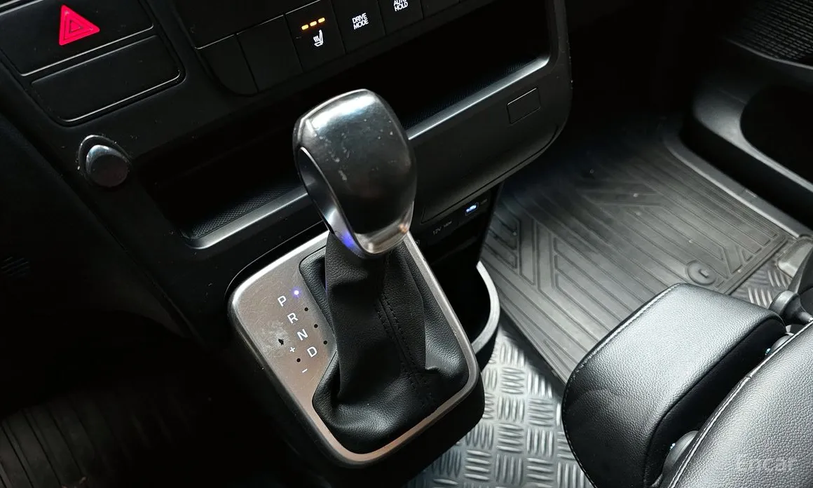 Фото 9 - Hyundai Staria