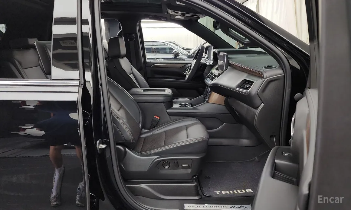 Фото 11 - Chevrolet Tahoe