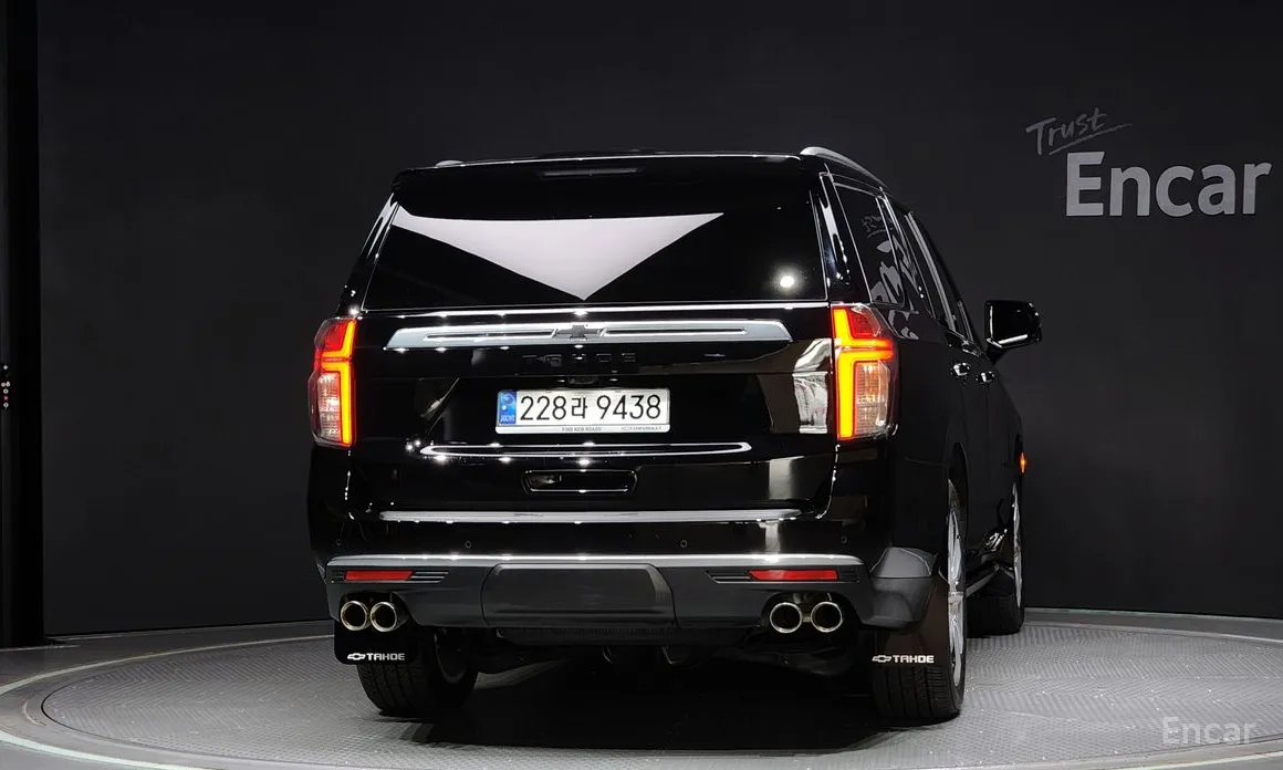 Фото 4 - Chevrolet Tahoe