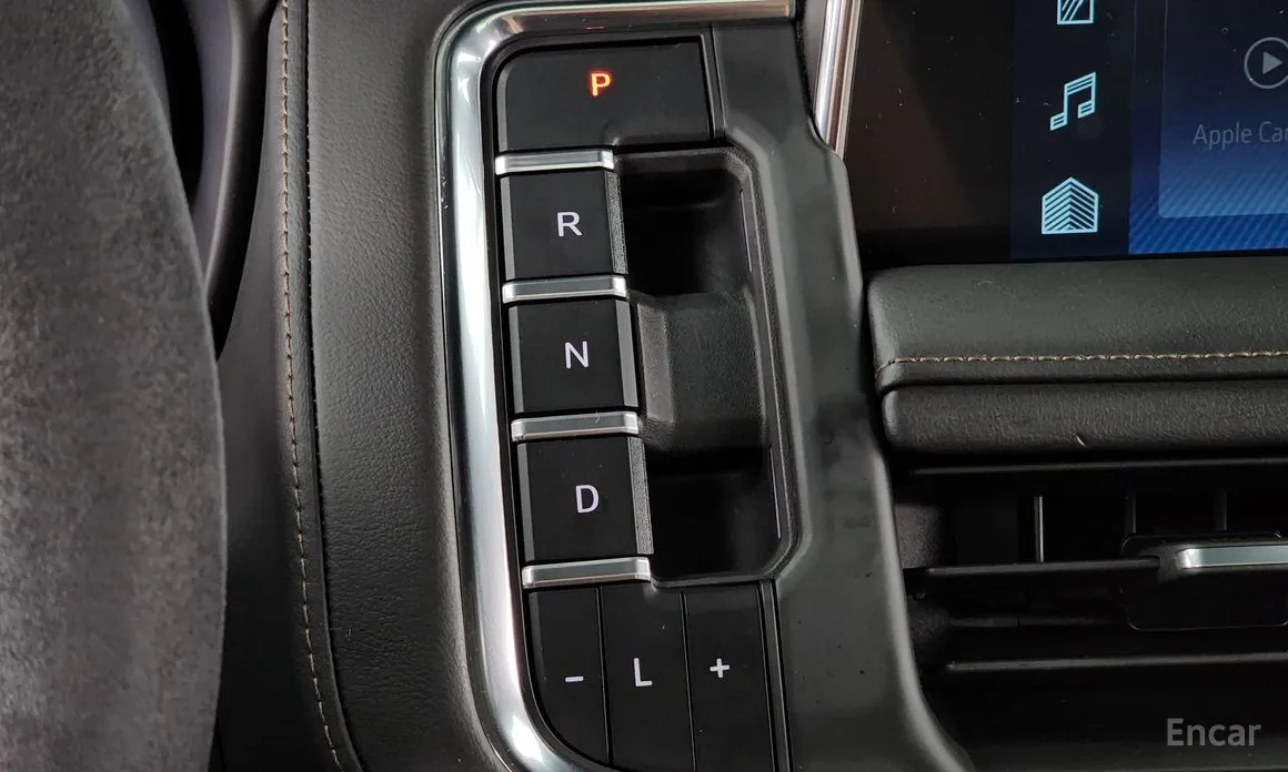 Фото 9 - Chevrolet Tahoe