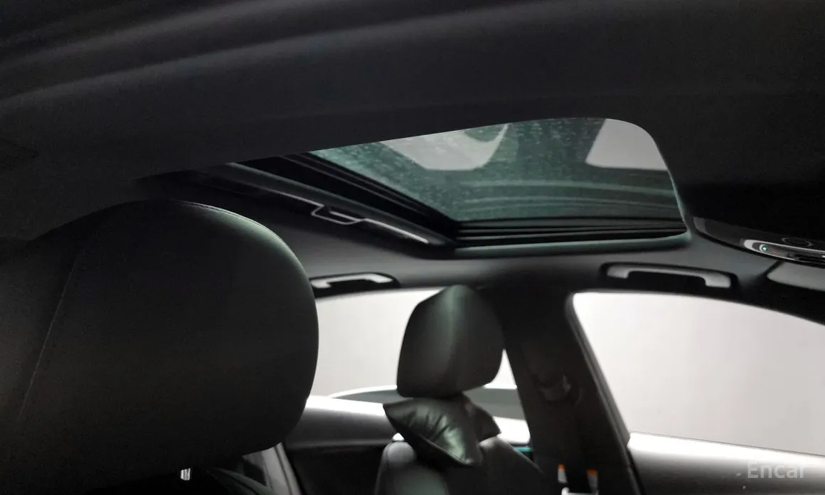 Фото 19 - Audi A4