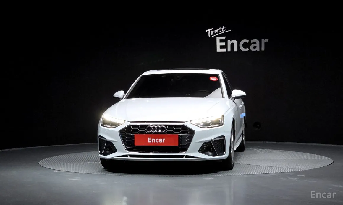 Фото 3 - Audi A4