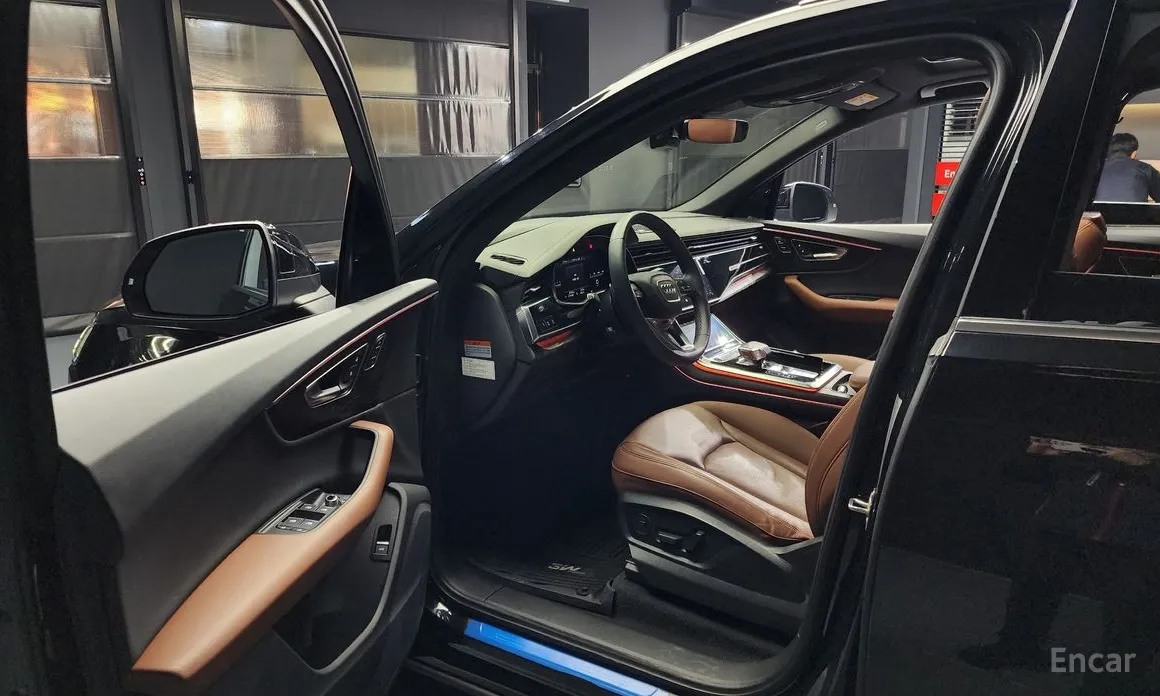 Фото 10 - Audi Q7