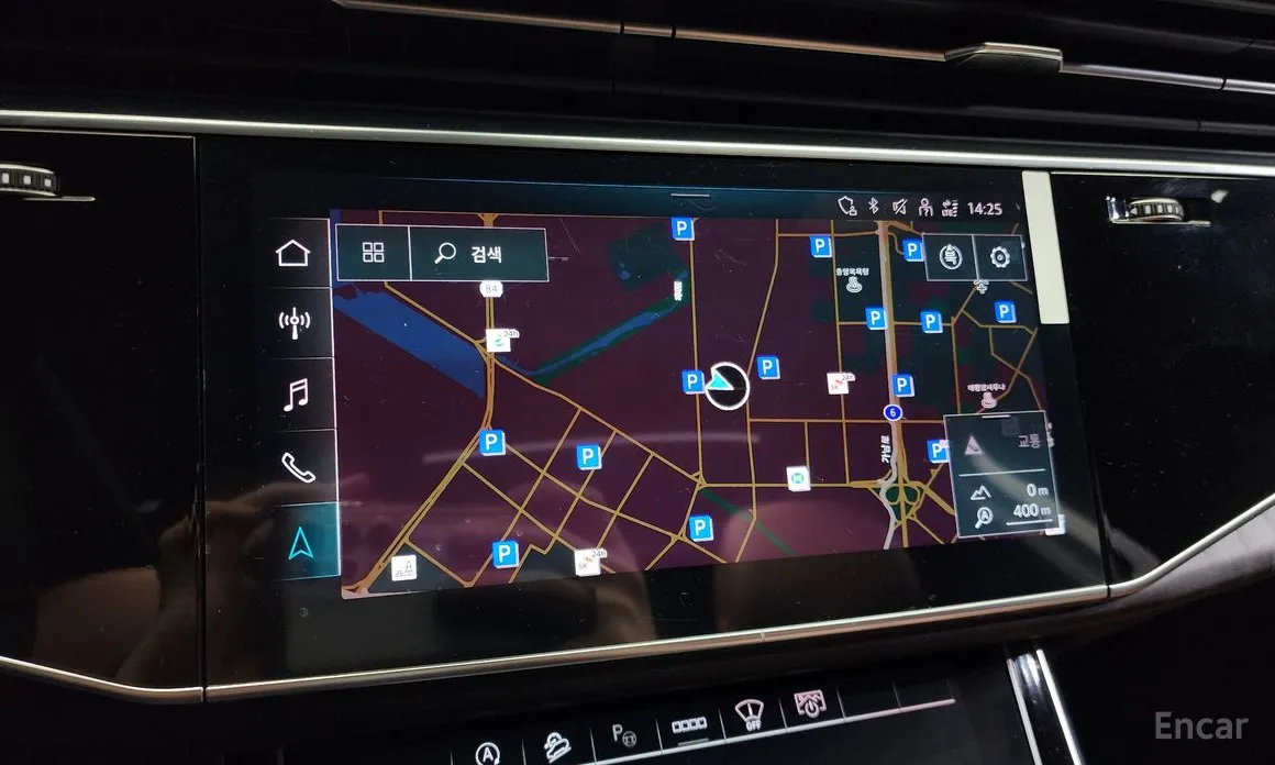 Фото 14 - Audi Q7