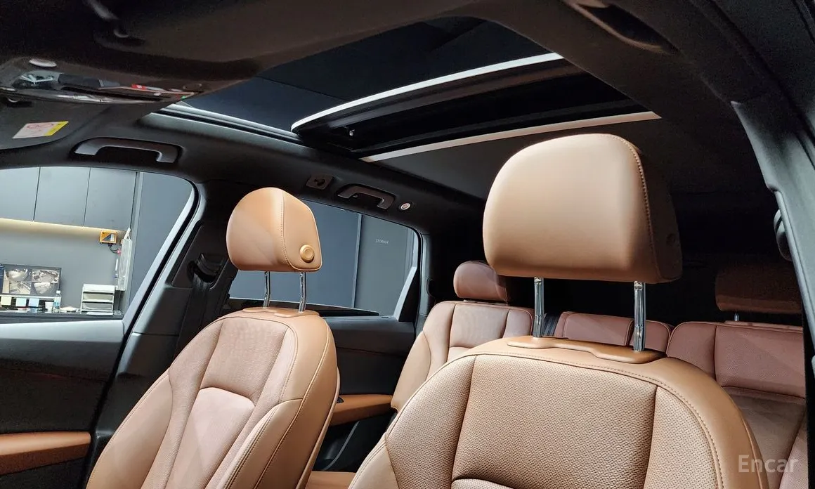 Фото 18 - Audi Q7