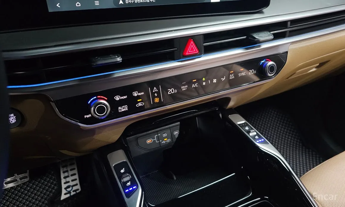 Фото 17 - Kia Sorento