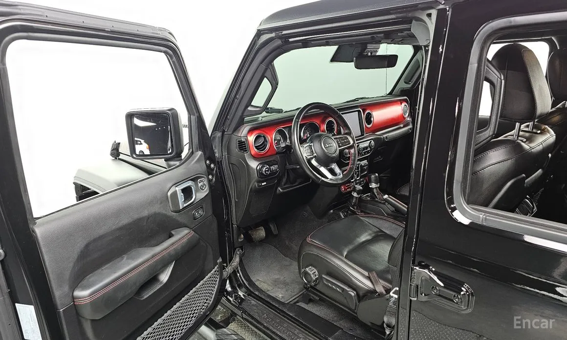 Фото 10 - Jeep Gladiator
