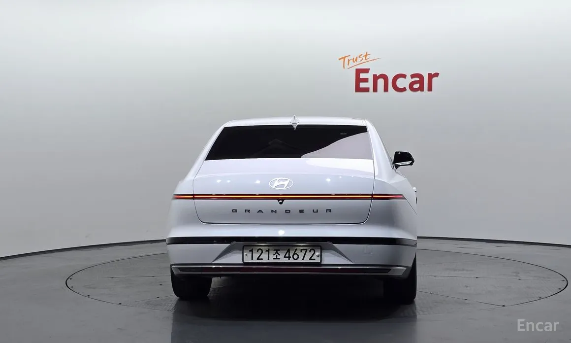 Фото 4 - Hyundai Grandeur