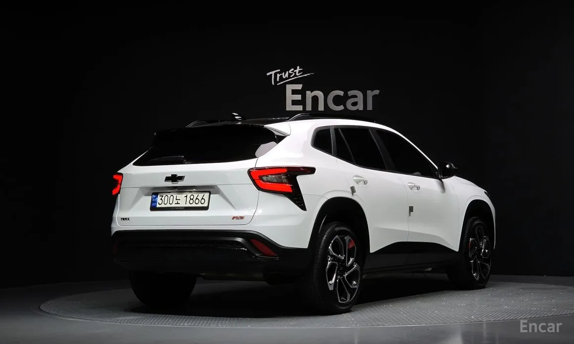 Фото 2 - Chevrolet Trax