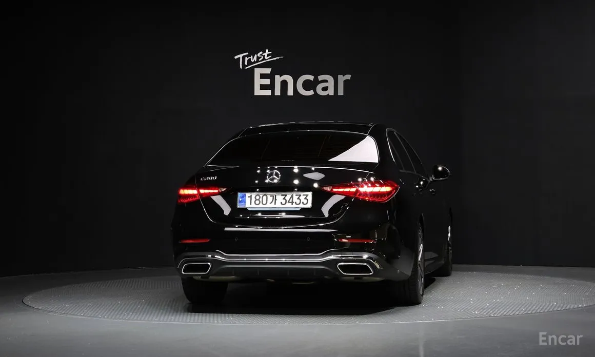 Фото 4 - Mercedes-Benz C-Class