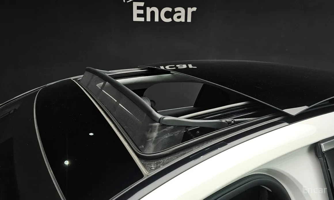 Фото 17 - Mercedes-Benz E-Class