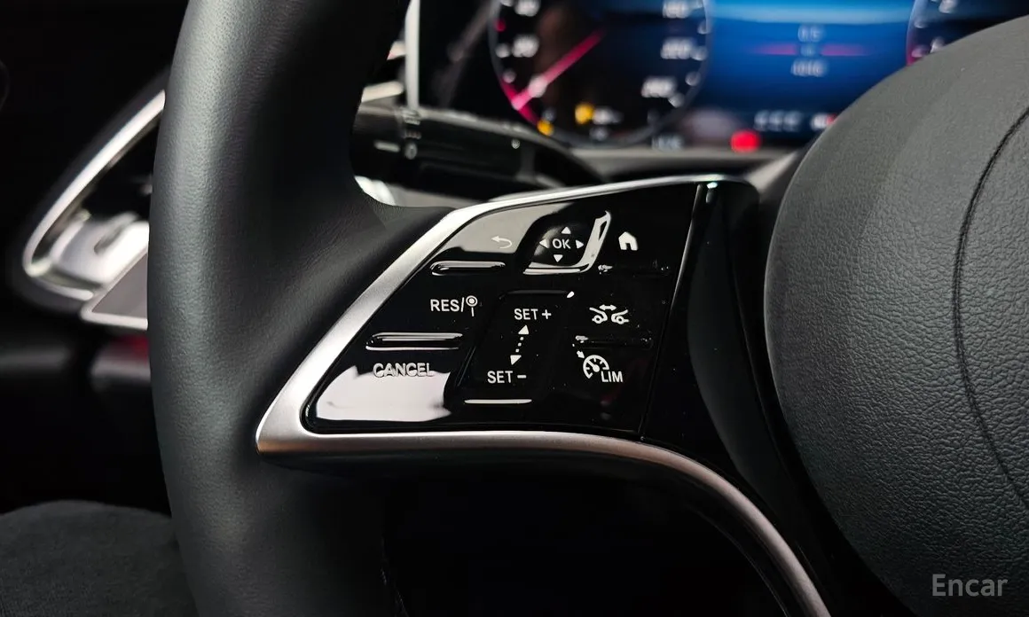 Фото 20 - Mercedes-Benz E-Class