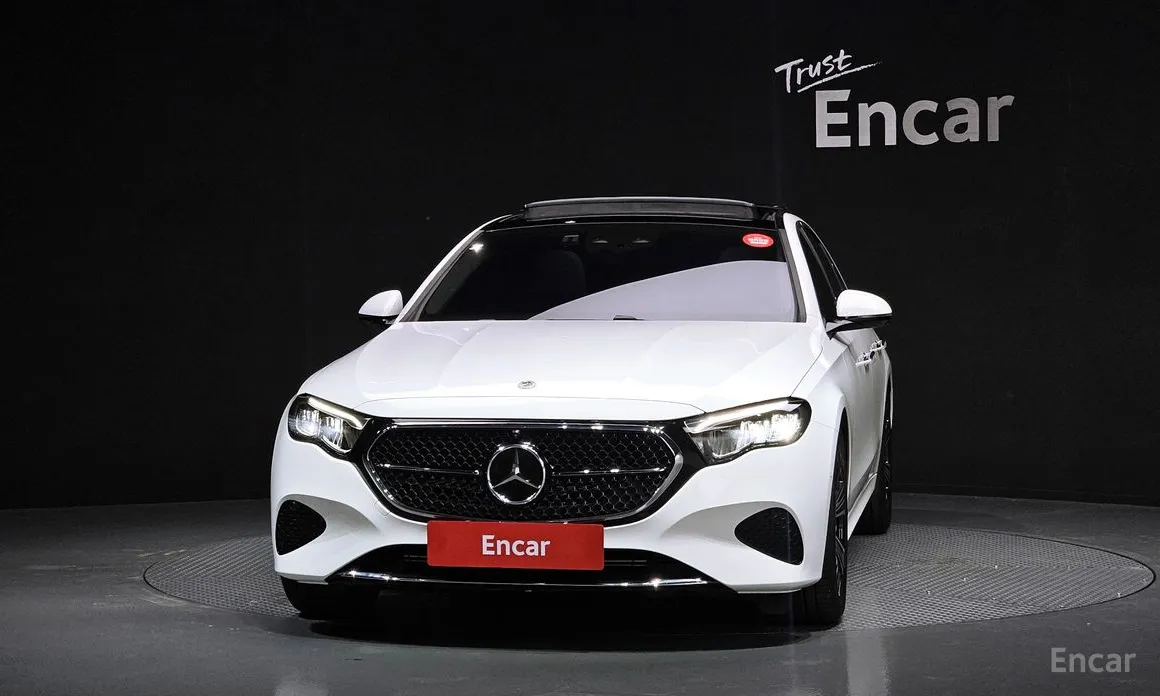 Фото 3 - Mercedes-Benz E-Class