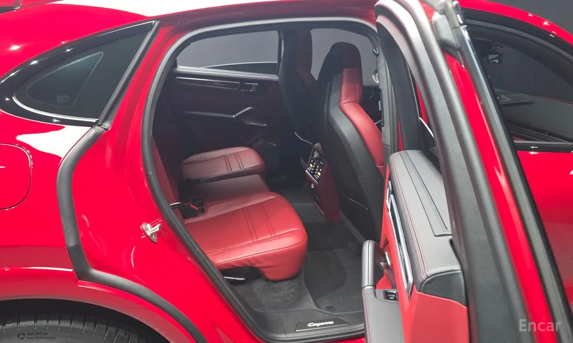 Фото 12 - Porsche Cayenne