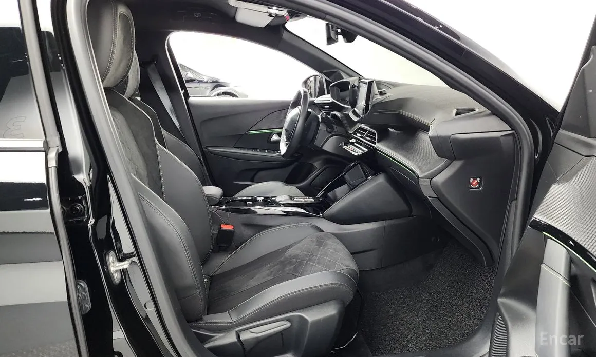 Фото 11 - Peugeot 208