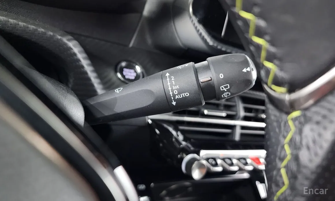 Фото 15 - Peugeot 208