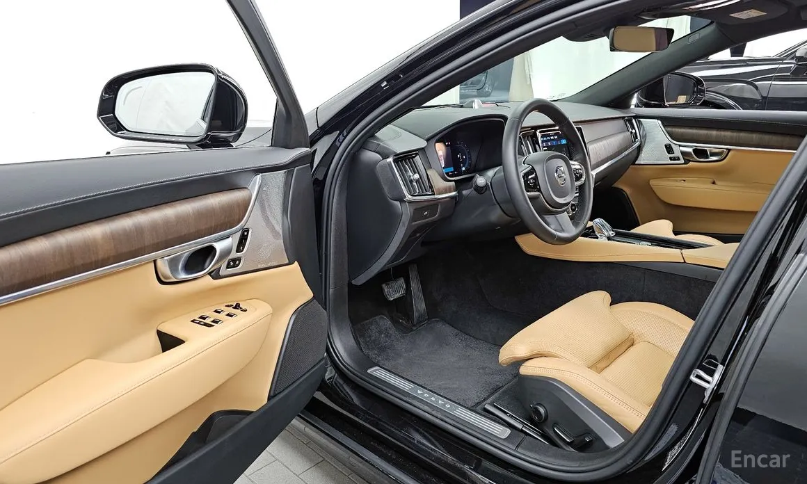 Фото 10 - Volvo S90