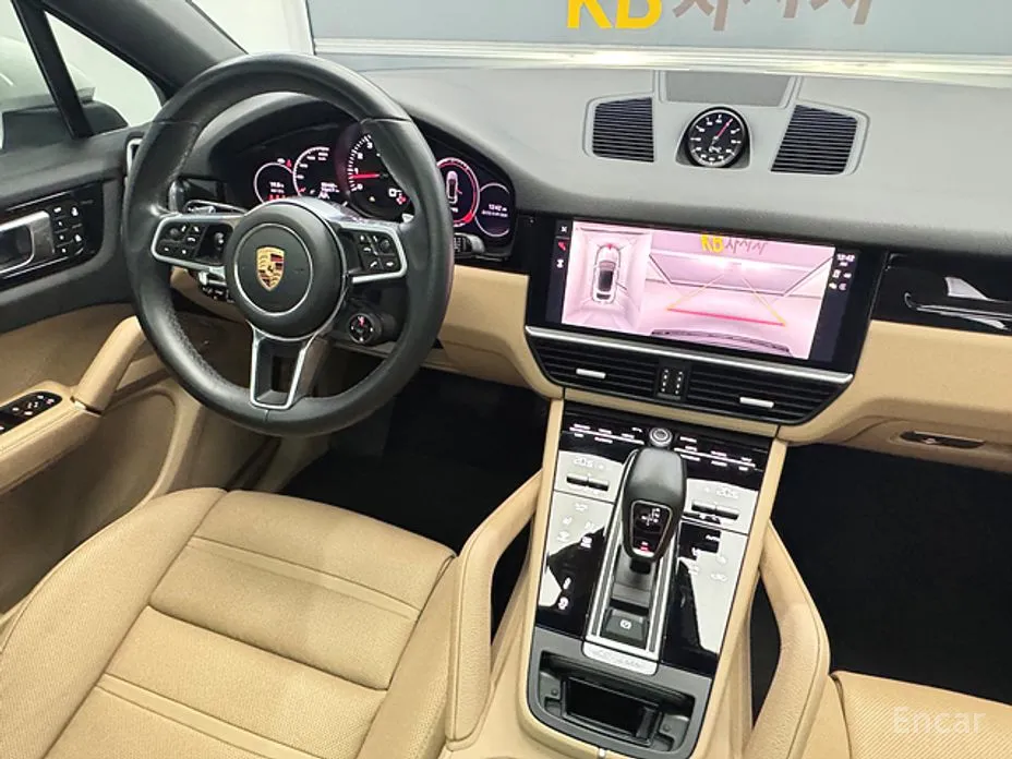 Фото 12 - Porsche Cayenne