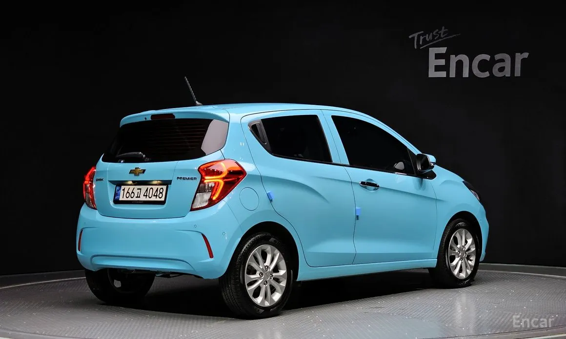 Фото 2 - Chevrolet Spark