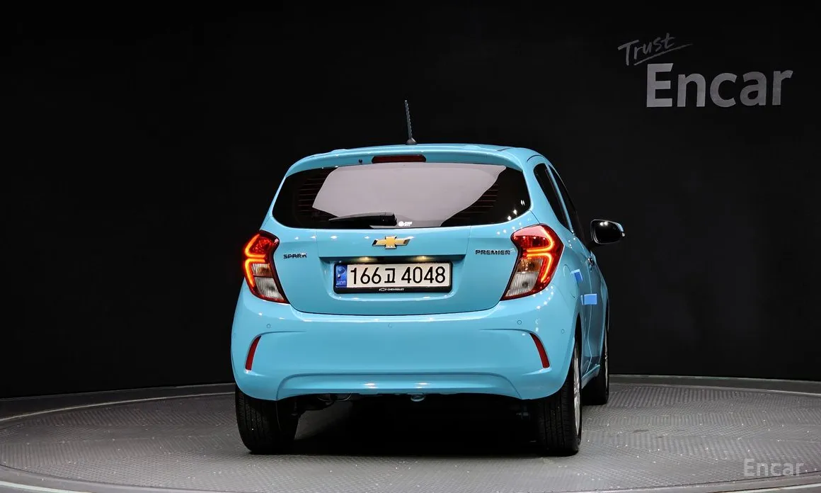 Фото 4 - Chevrolet Spark