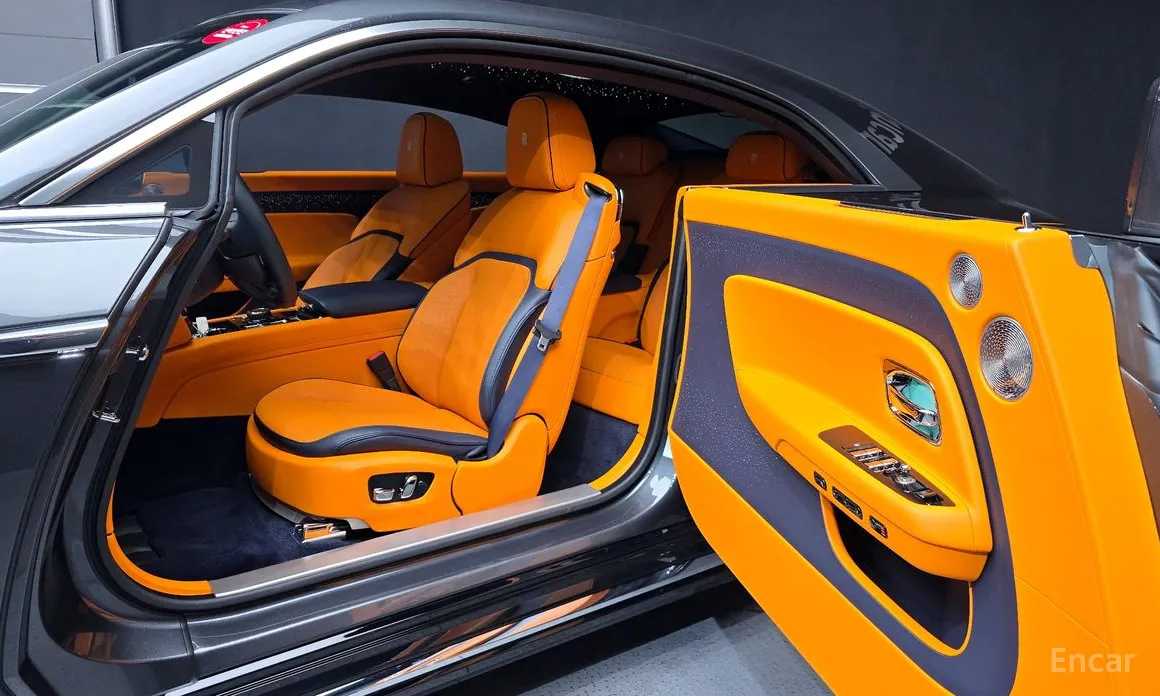 Фото 10 - Rolls-Royce Spectre