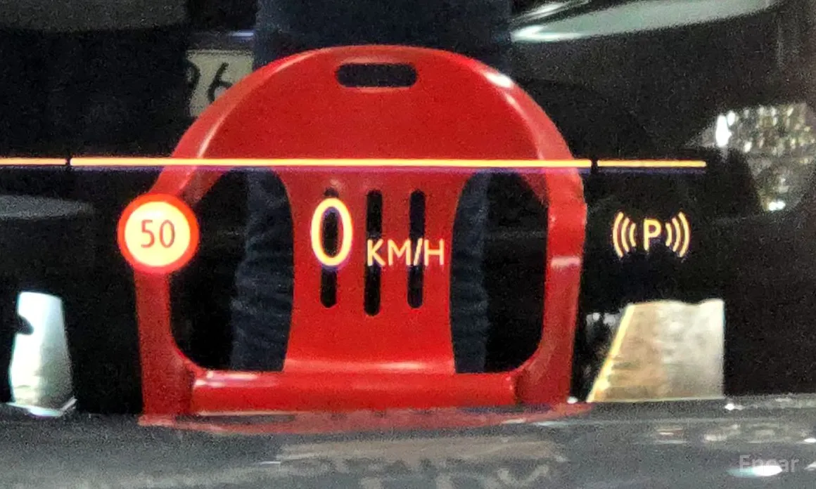 Фото 18 - Rolls-Royce Spectre