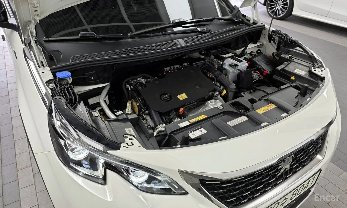 Фото 6 - Peugeot 5008