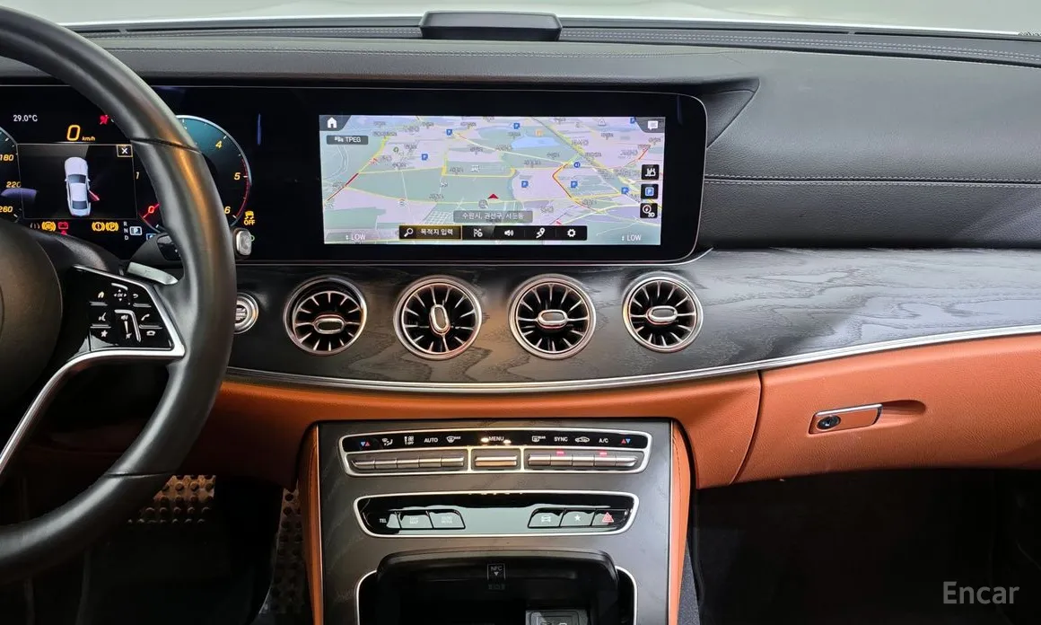 Фото 14 - Mercedes-Benz CLS-Class