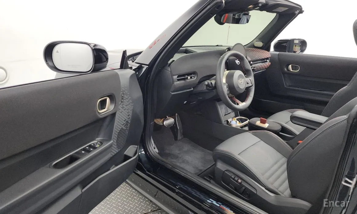 Фото 10 - Mini Cooper Convertible