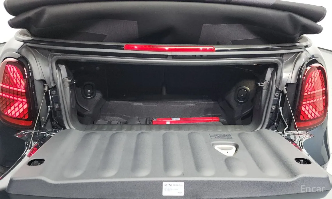 Фото 20 - Mini Cooper Convertible