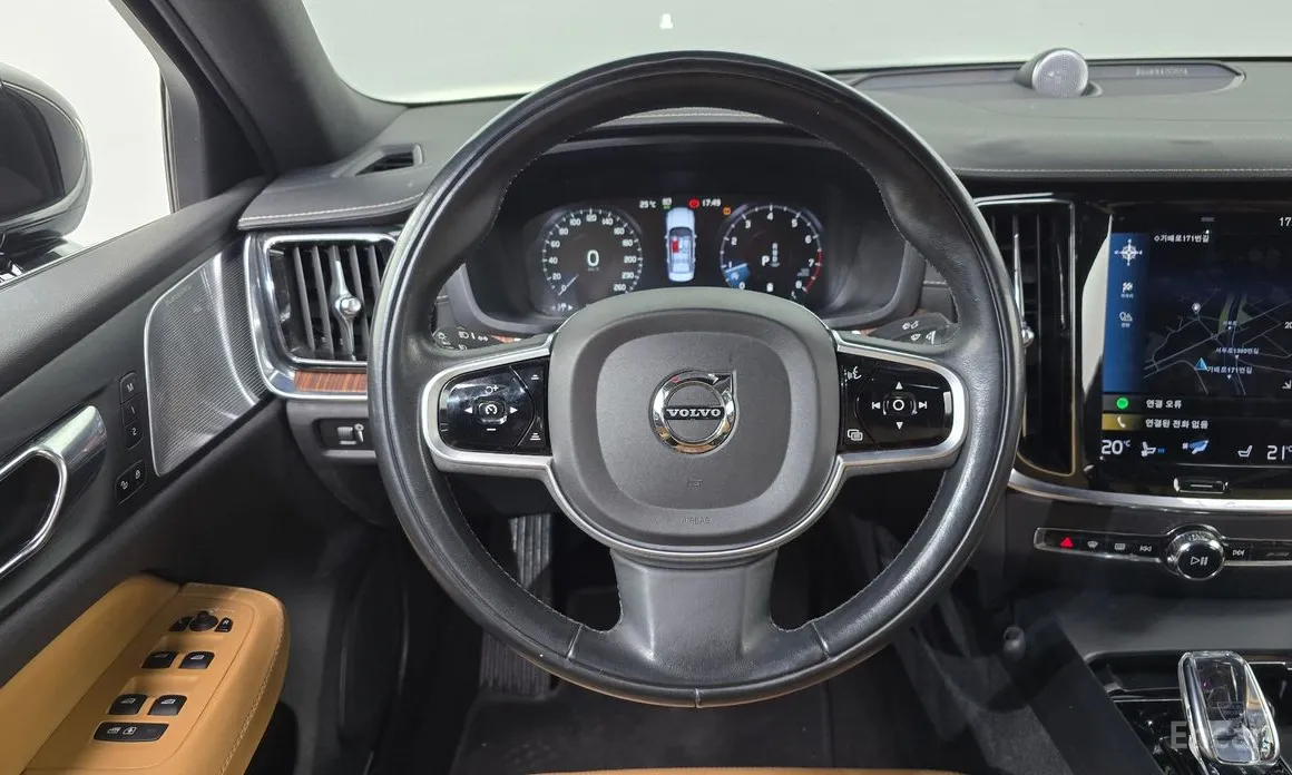 Фото 13 - Volvo S60