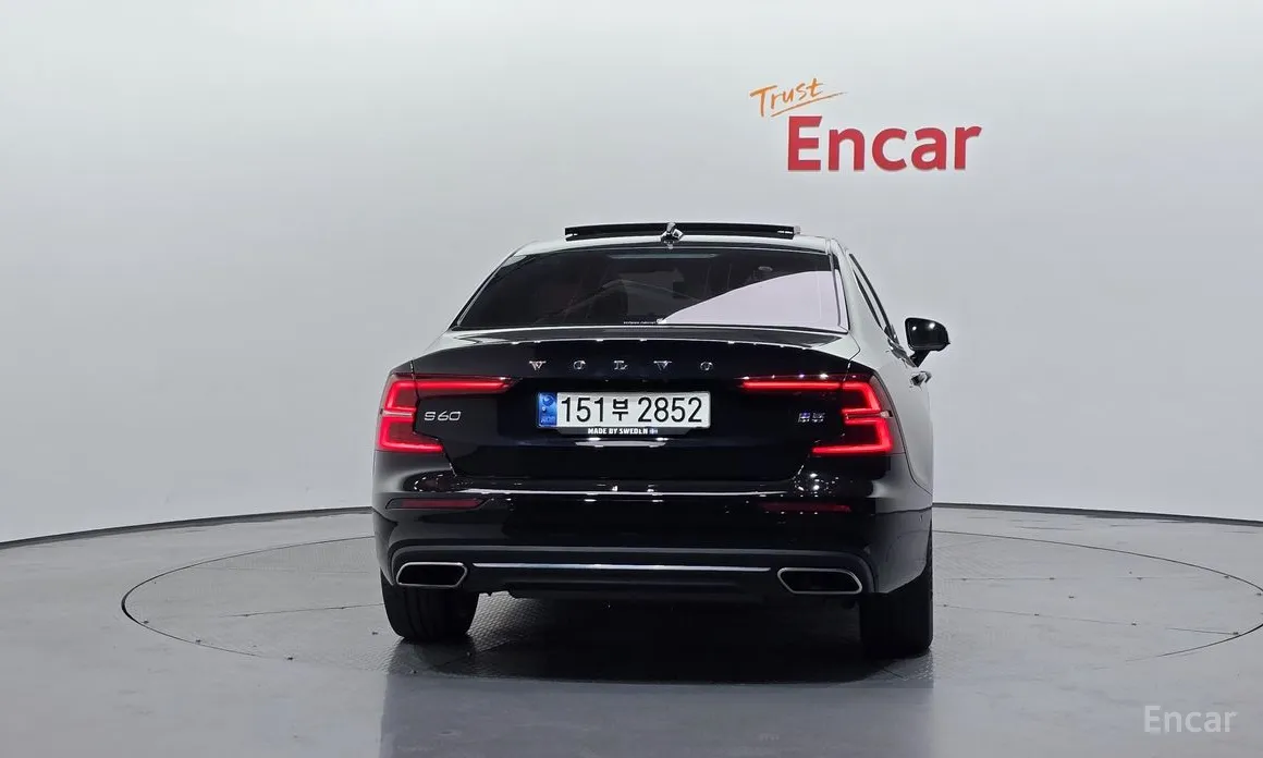 Фото 4 - Volvo S60