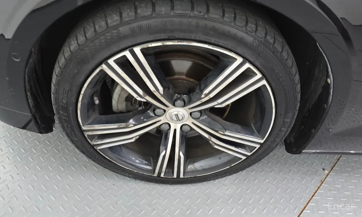 Фото 5 - Volvo S60