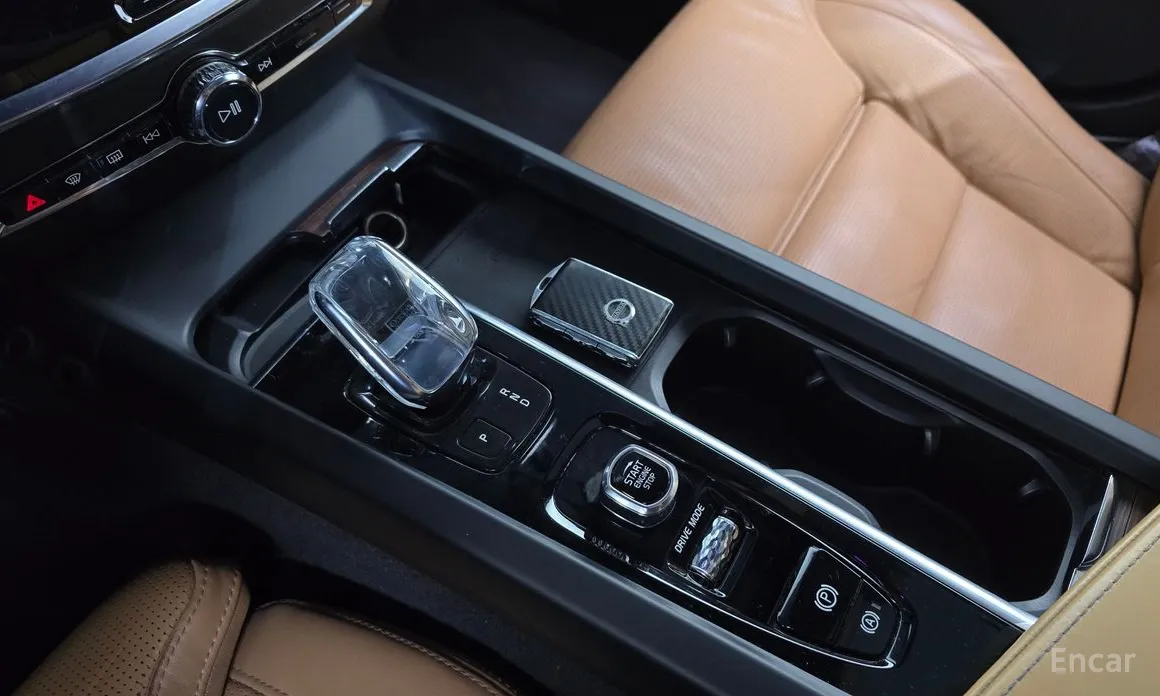 Фото 9 - Volvo S60