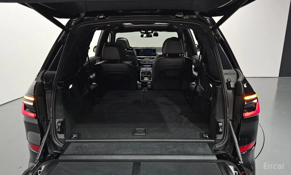 Фото 20 - BMW X7