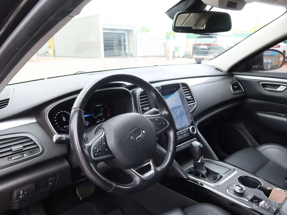 Фото 8 - Renault SM6