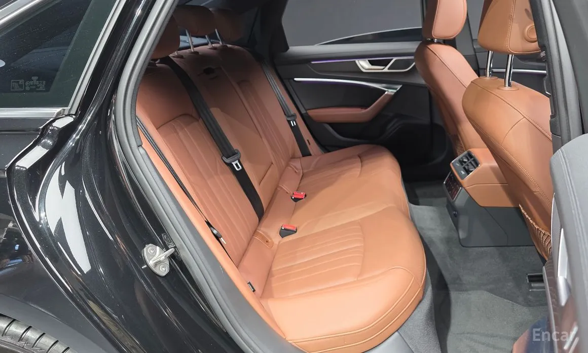 Фото 12 - Audi A6