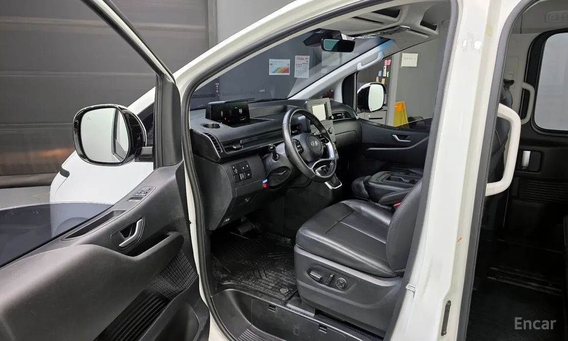 Фото 10 - Hyundai Staria