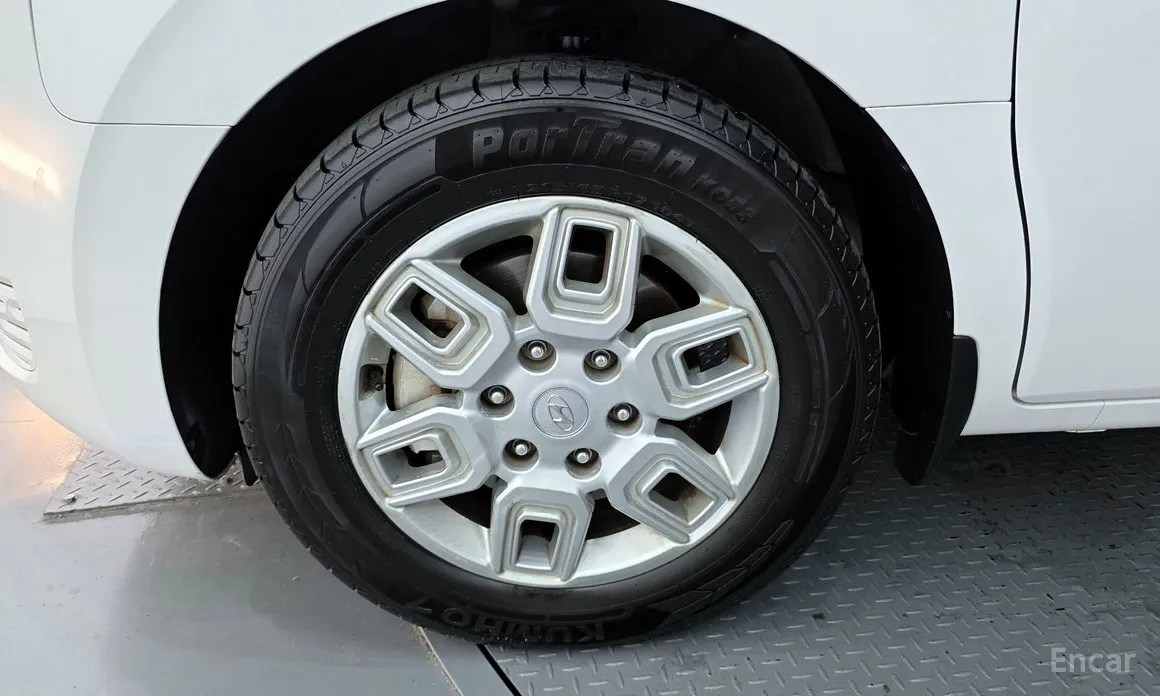 Фото 5 - Hyundai Staria