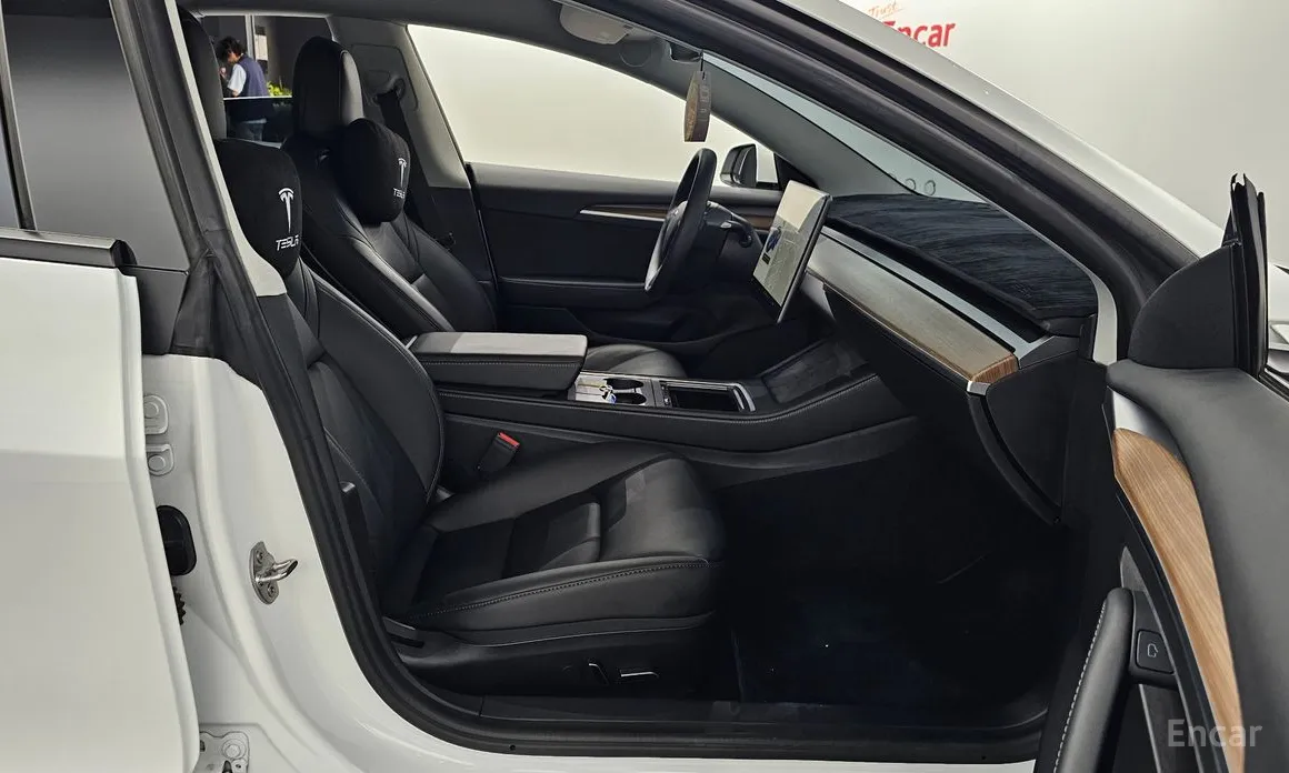 Фото 11 - Tesla Model 3