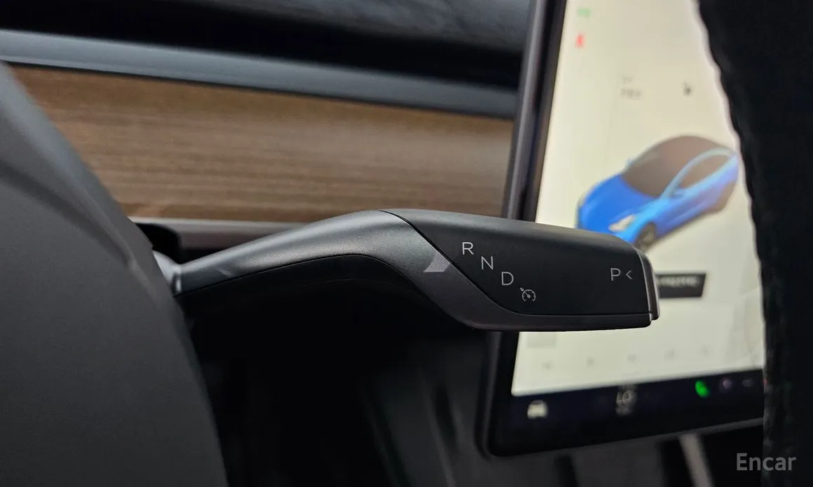 Фото 9 - Tesla Model 3