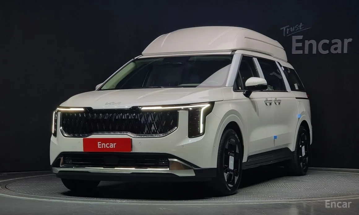 Фото 1 - Kia Carnival