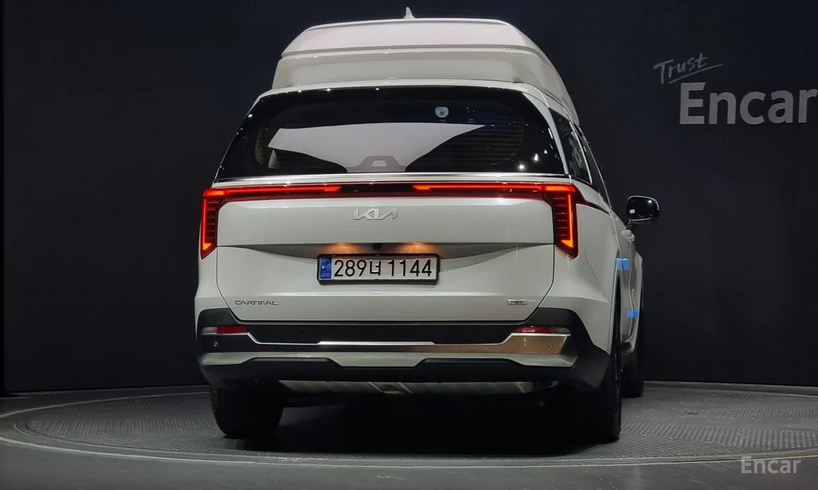 Фото 4 - Kia Carnival